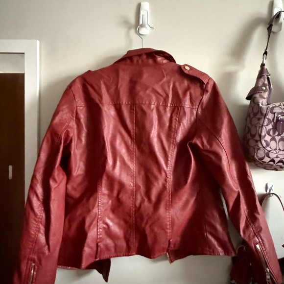 Stylish Red Designer Jacket - Picture 5 of 5